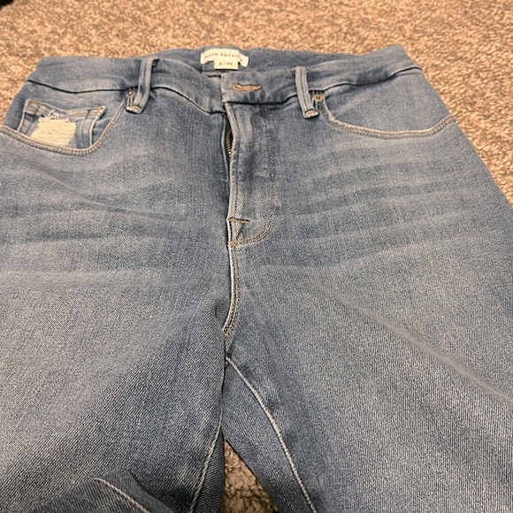 Good American Good Legs Fray Hem Skinny Jeans - Picture 2 of 4